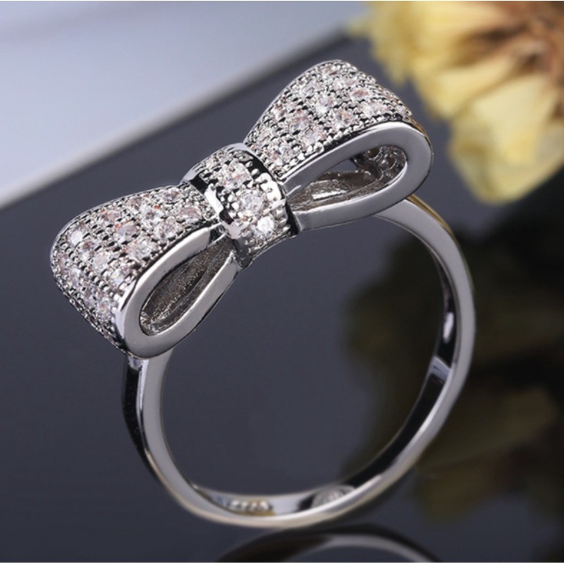 Cincin Aksen Pita Besar Warna Silver Polos untuk Wanita