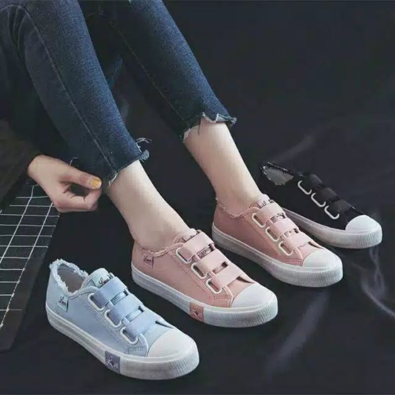 Sneaker wanita tanpa tali