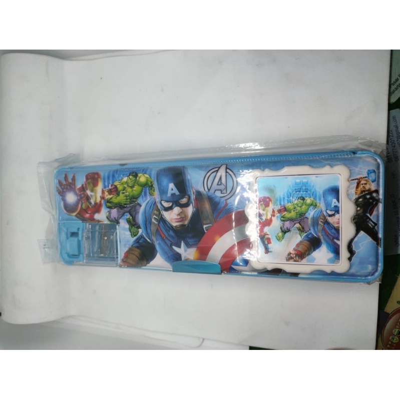 Tempat pensil magnet kalkulator 1021