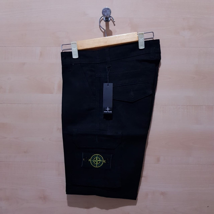 CELANA PENDEK CARGO PANTS STONE ISLAND LOGO BLACK - 28