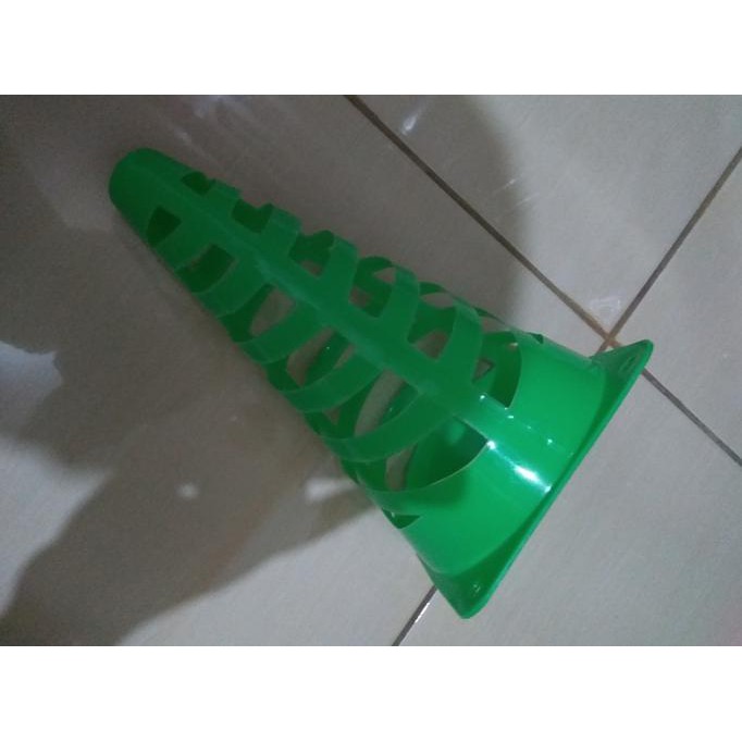 PAKET 1 LUSIN CONE OLAHRAGA KERUCUT SPIRAL / BOLONG KODE 450
