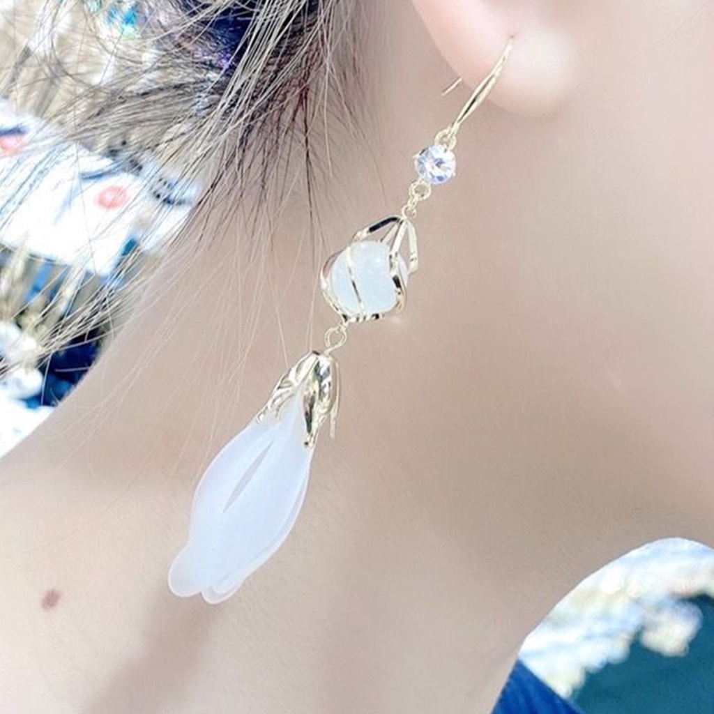 Hu Hu Hu Hu Hu Alat Bantu Pasang Kacamata♡ 1 Pasang Anting Kait Rumbai Panjang Bentuk Kelopak Bunga Warna Putih Tahan Aus Untuk Dekorasi