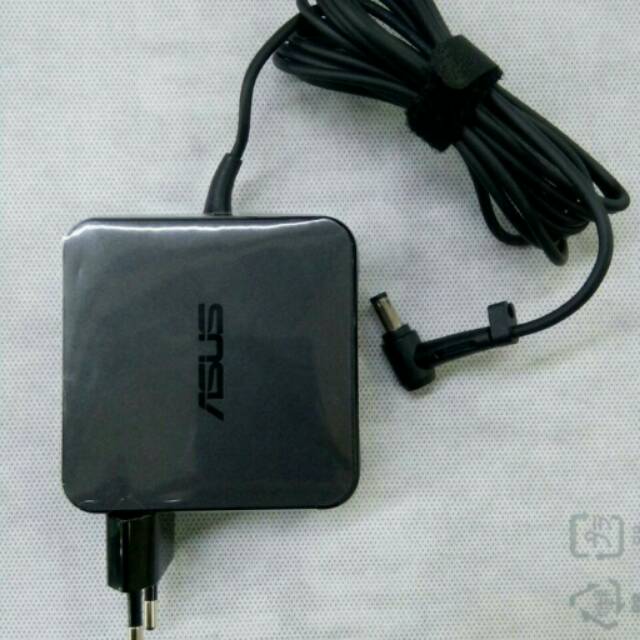 Adaptor Charger ORIGINAL Asus X452 X452E X452EA X452C X452CP 19V 2.37A (5.5*2.5)