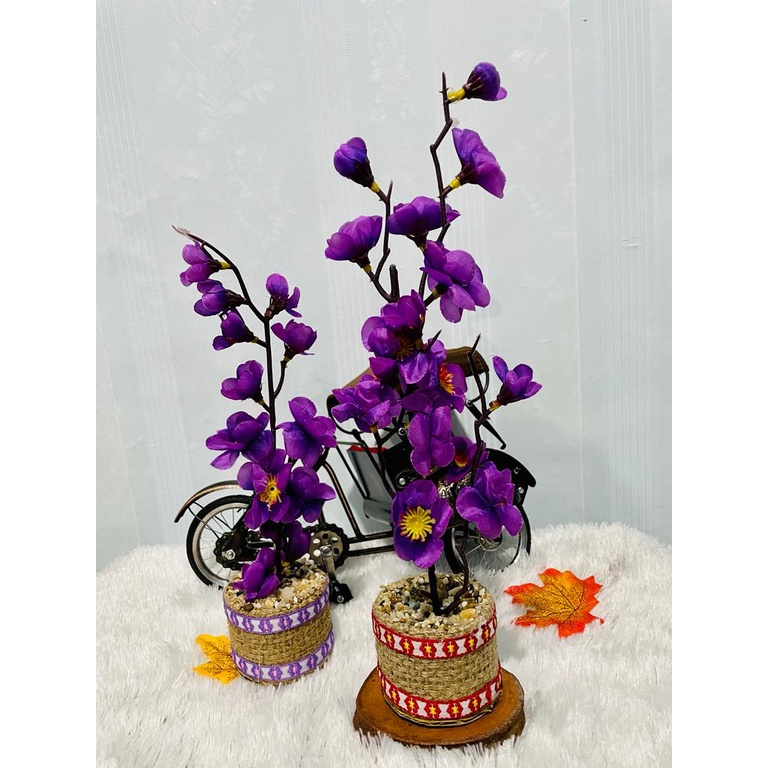 Bunga Sakura Artifisial Dengan Pot Goni Lucu