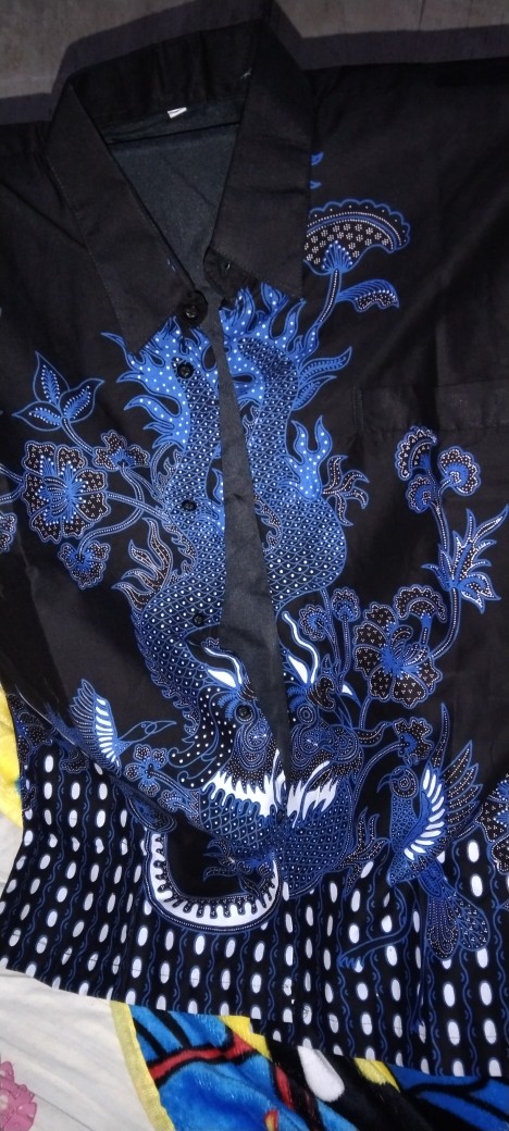 Naga Series Nareswari Kemeja Batik Lengan Pendek Katun Halus Fashion Pria Batik Seragam Batik