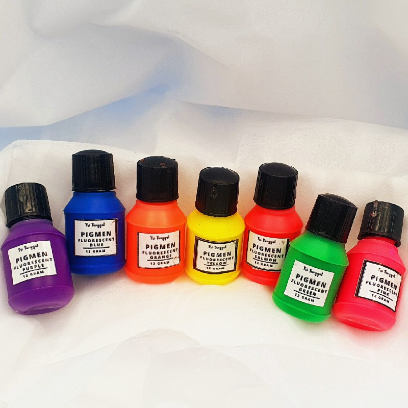 

PAKET PIGMEN MINI WARNA STABILO 7 PCS 12gr gram Fluorescent Pewarna Basis Base Air Clay Pigment Slime Tie Dye Warna Warni Color Colorful Cat Paint Prakarya Kerajinan Craft Crafting Art Seni Kesenian Kertakes Canvas Lukis Gambar Grosir Prakarya Malang