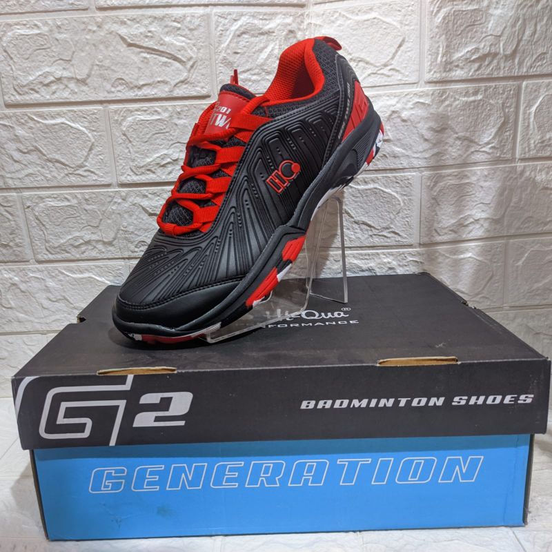 Sepatu Olahraga BADMINTON HIQUA BLACK RED SHADOW
