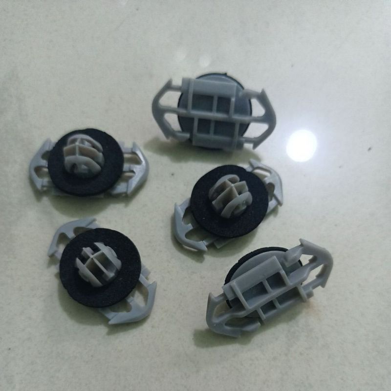 Kancing klip over fender spatbor Avanza Veloz tahun 2022