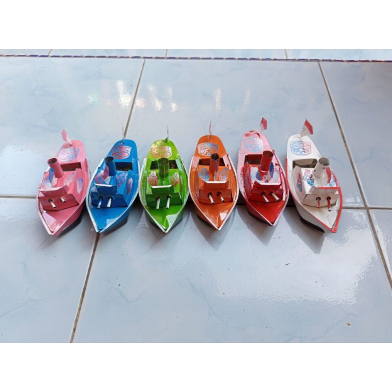 MAINAN PERAHU ANAK-ANAK