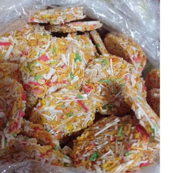 

Kerupuk GRANDONG MIX CAMPUR Krupuk MENTAH Rasa Bawang Enak Gurih Renyah