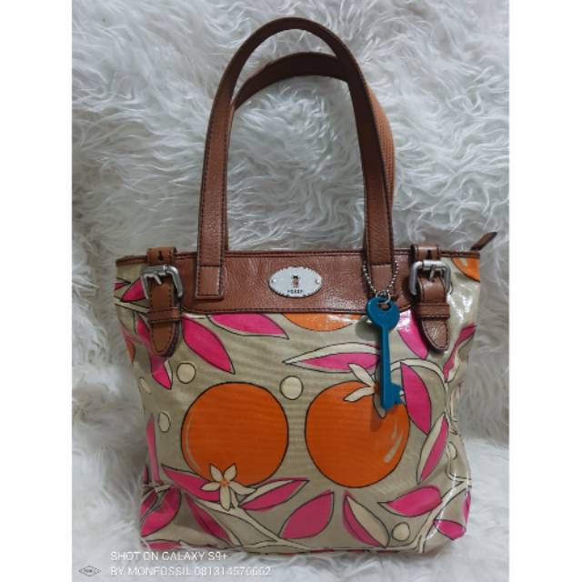 TAS FOSSIL KEYPER SHOPPER CHERY TOTE