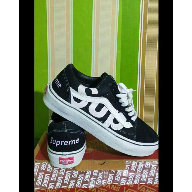 SEPATU SECOND VANS OLDSKOL SUPREME size44