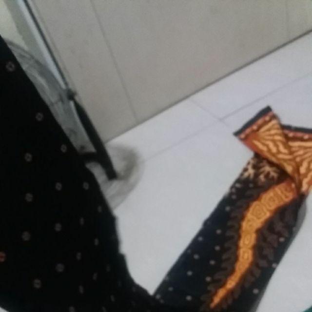 Wou Batik Couple Selendang Mutiara Sania Ruffle - Adila Couple Brokat Modern Batik Modern - Bs066