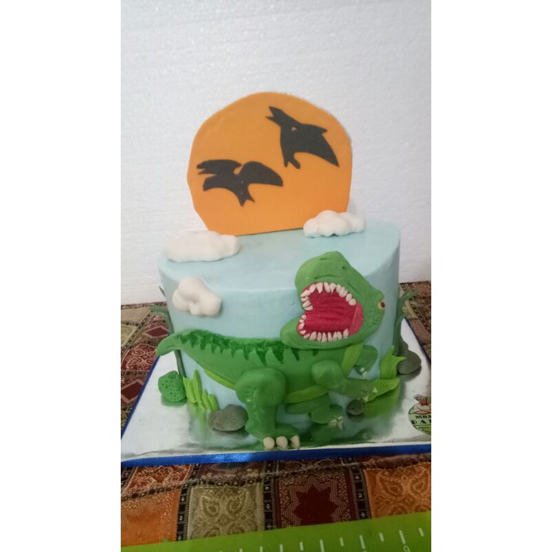 

kue tart ulang tahun dinosaurus kota malang