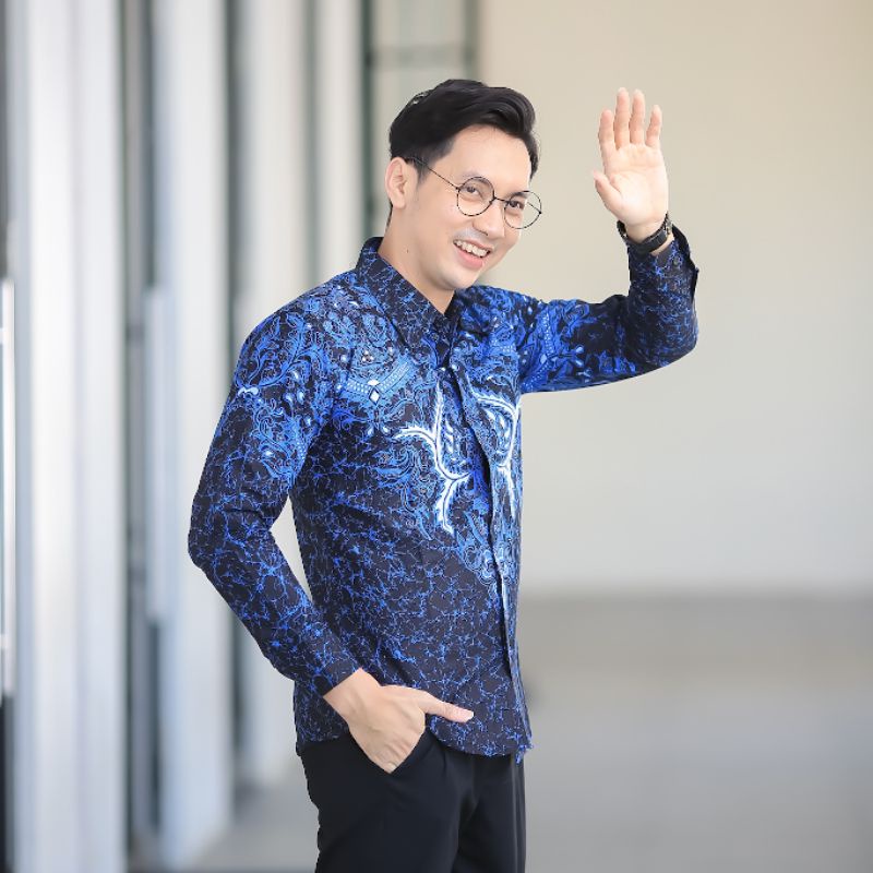 BATIK BOLO DEWO Motif Kamandanu Hem Atasan Kemeja Baju Batik Pria Lengan Panjang