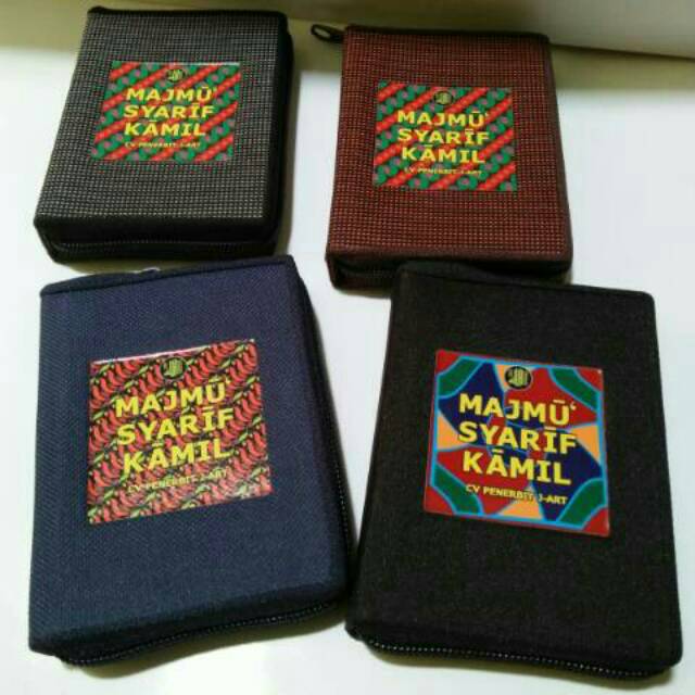 Majmu syarif kamil  tsumun uk Saku resleting