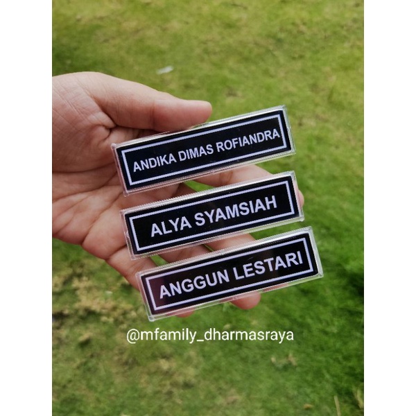 

name tag pin nama papan nama murah