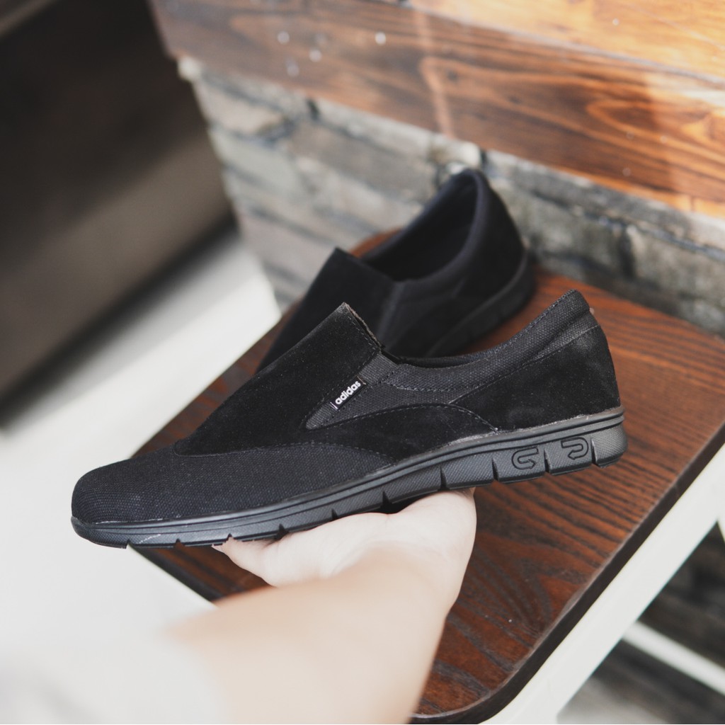 [Discount Gila]Sepatu Pria Adidas Glen Slip On Santai Keren Outdoor Kuliah Kerja Santai Rumahan