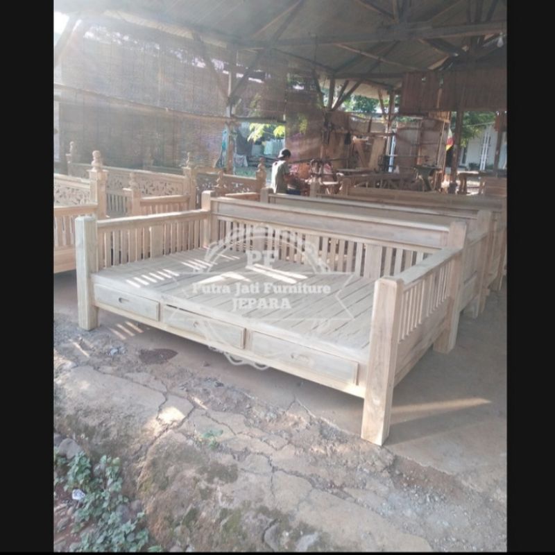 Bale bale besar kayu jati - Daybed kursi panjang model pol