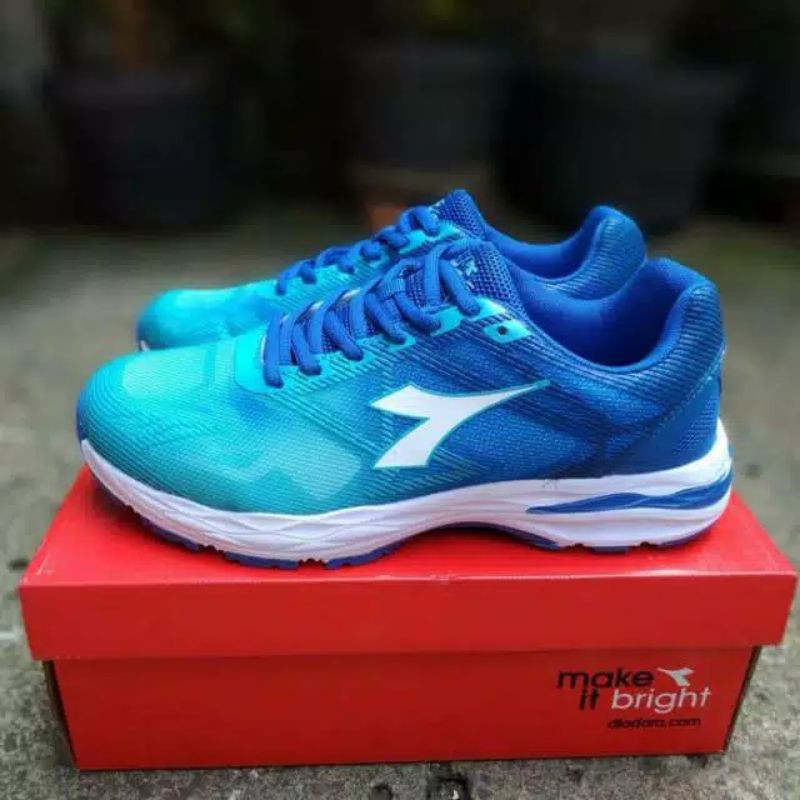 Sale 70% Sepatu Running Diadora Wanita Piero Blue Original Store BNIB Termurah