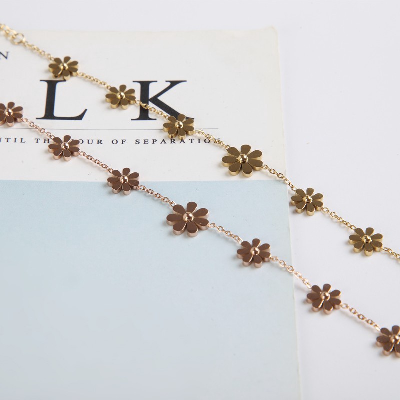 Kalung Titanium steel rose gold 18k Dengan Liontin clover Dua Sisi