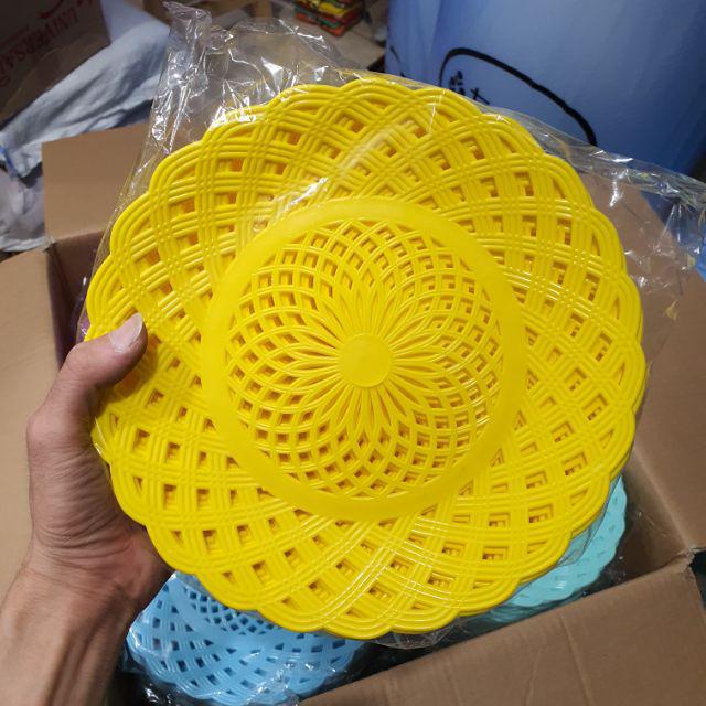 Piring Rotan Plastik Bulat Piring Lidi TEBAL ISI 1 LUSIN-Kuning