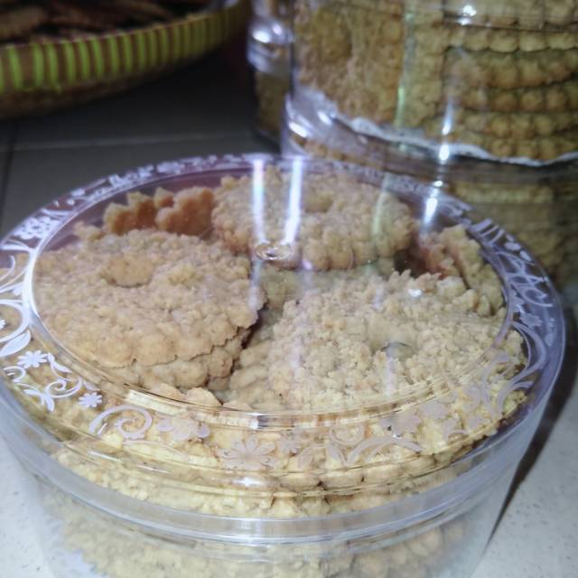 

Kue lebaran bangkit khas betawi