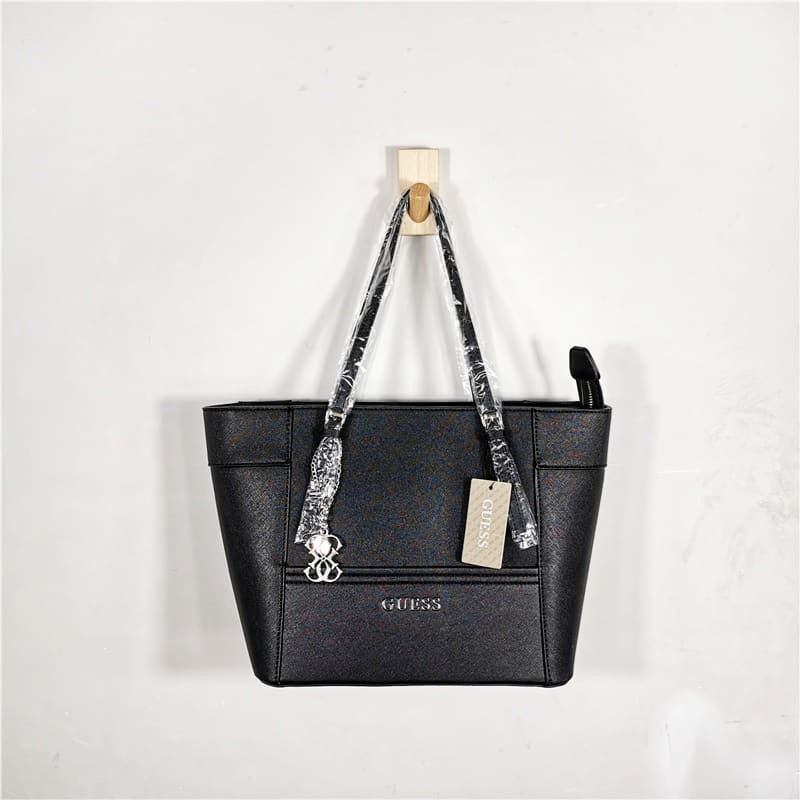 GUESSS Medium Delaney Classic Tote