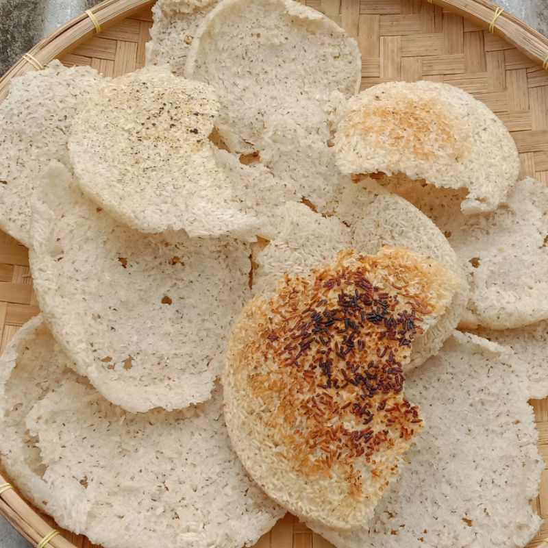 

intip/ kerak nasi mentah 1/2 kg