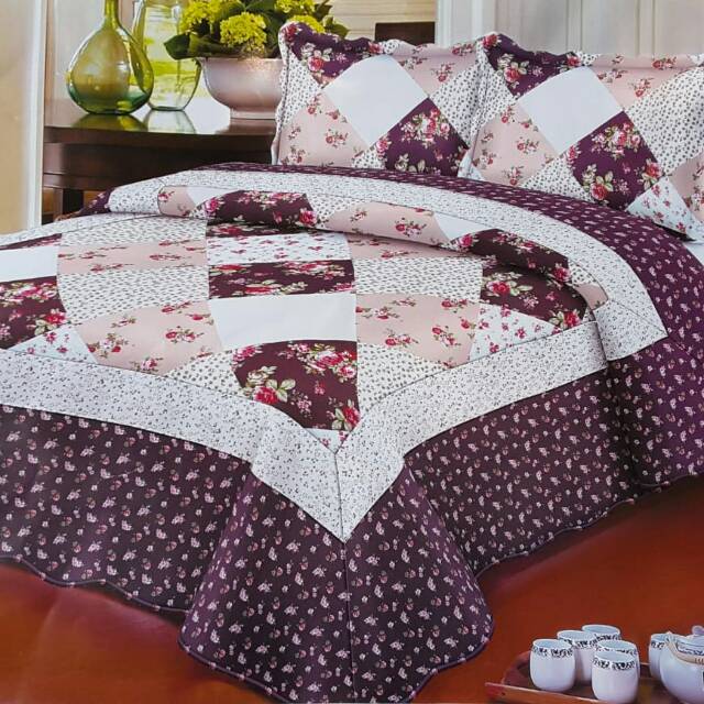 Bed cover quilt shabby