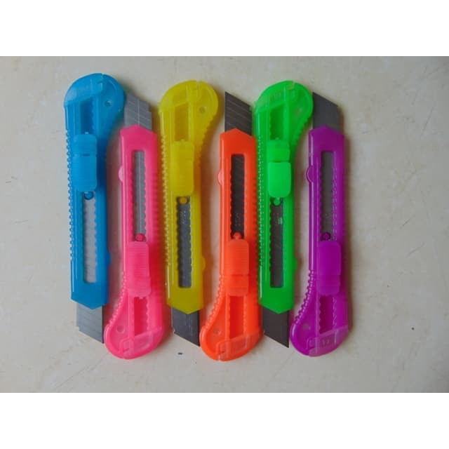 Cutter Besar Pisau Carter Murah L-500 Warna Menarik Murah Meriah