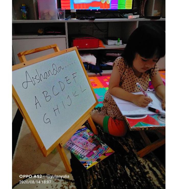 

Kirim Langsung 7EMCI Papan tulis 32x42 white board+ standing free spidol+penghapus+Tali 060 Diskon