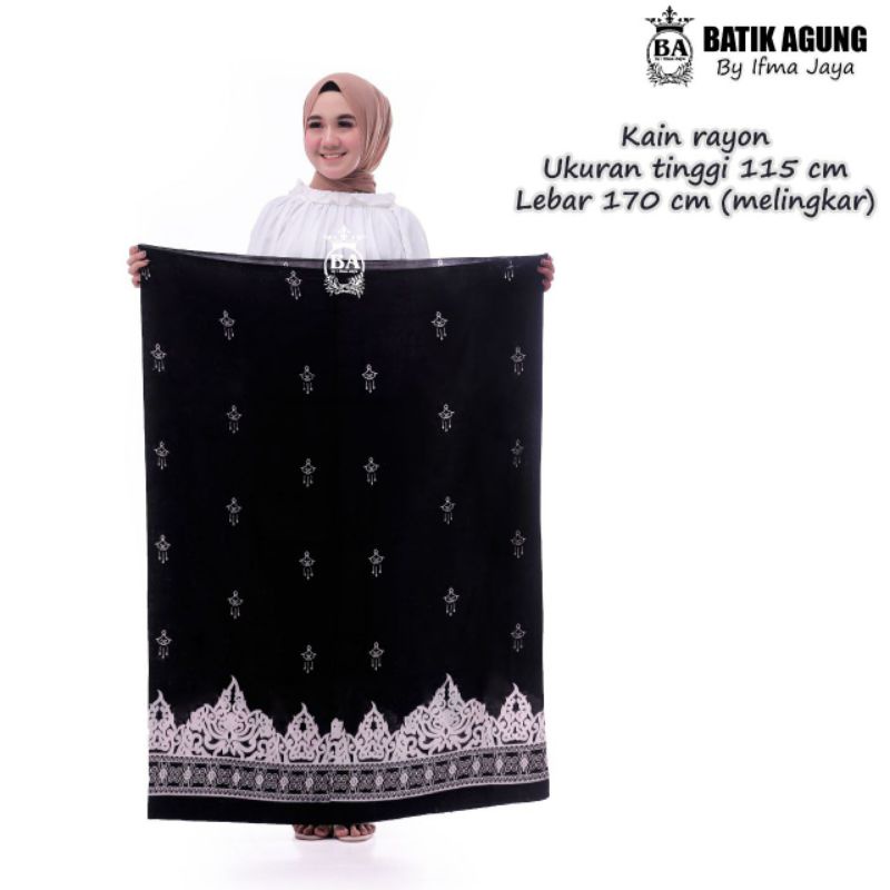 SARUNG MBAK SANTRI MOTIF KUPU WARNA HITAM DAN NANAS