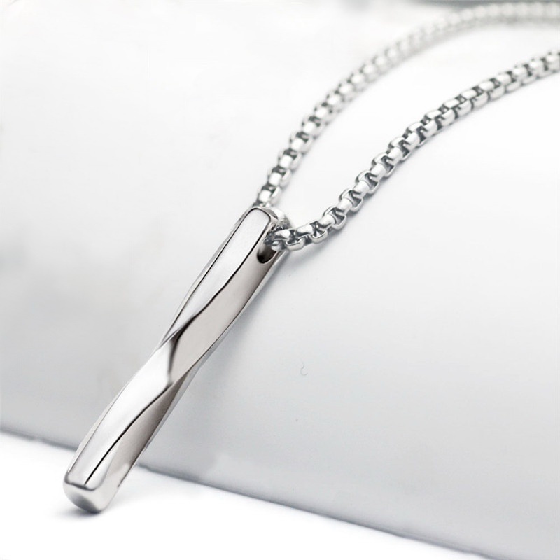 Kalung Rantai Liontin Persegi Panjang Bahan Stainless Steel Warna Hitam Untuk Hadiah