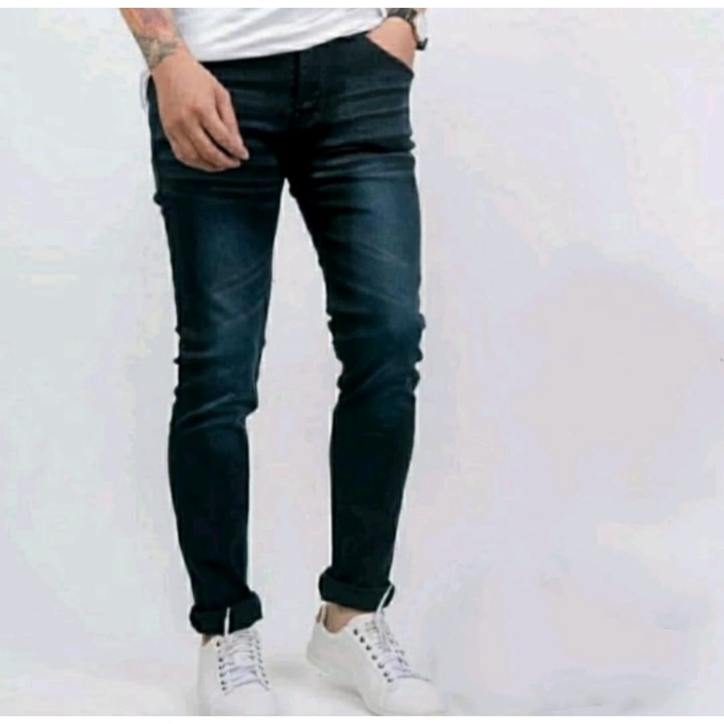 pull n bear jeans skinny pria stretch / celana pensil pria