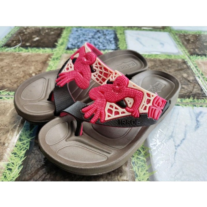 sandal anak usia tanggung -sandal jepit flat karet jelly karakter spiderman lucu .warna dikirim rand