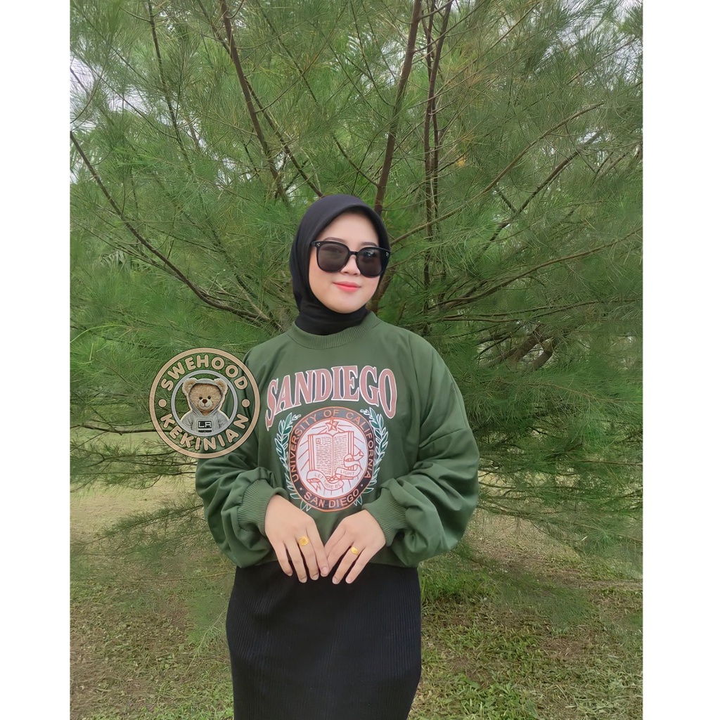 (IC) ARMY SANDIEGO CROPE Sweater Kpop Crewneck Sweatshirt Wanita Kekinian Oversize Fashion Outfit Ootd Korean Style Sweter Crewnek Switter Cewe Krunek Perempuan Sweeter Viral Remaja Korea Atasan Cewek Premium BB 45-65 PB 65 LD 110 Bahan Fleece Tebal