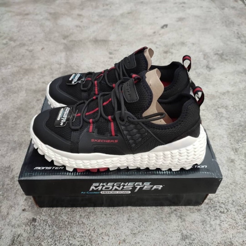 Skechers Monster Black
