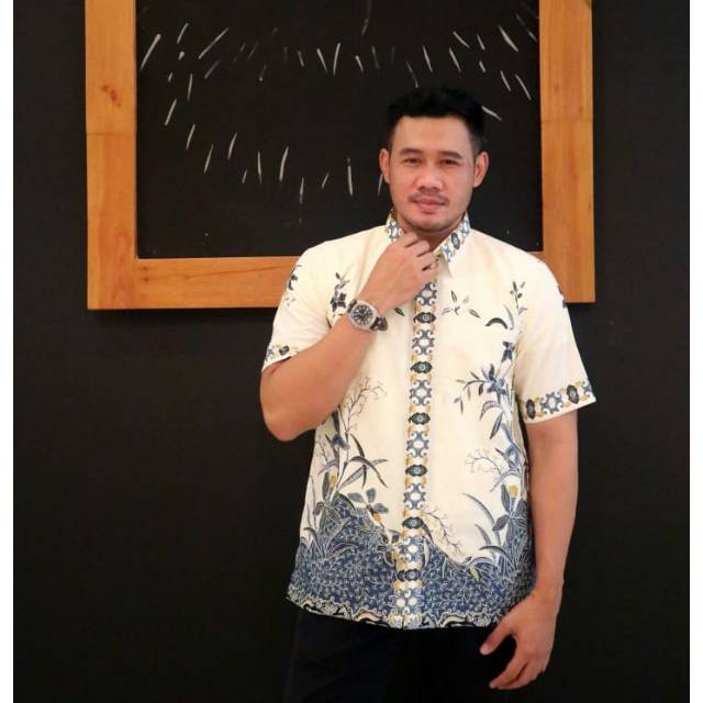 Kemeja pendek batik cowo