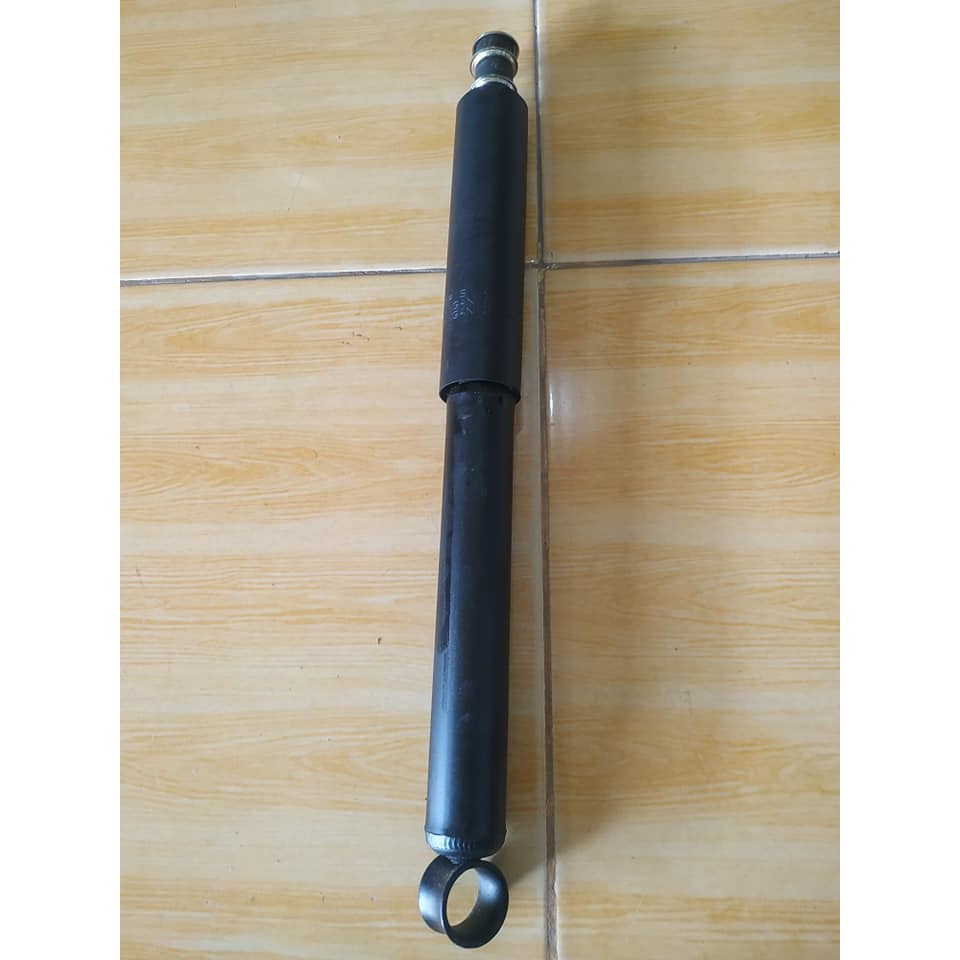 Shock breaker belakang Daihatsu Taft GT