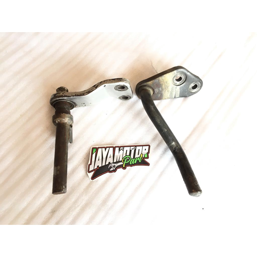 FOOTSTEP FOOSTEP FOOT STEP BARSTEP PIJAKAN KAKI BAGIAN DEPAN SET KANAN KIRI SUZUKI SATRIA F FU 150 K