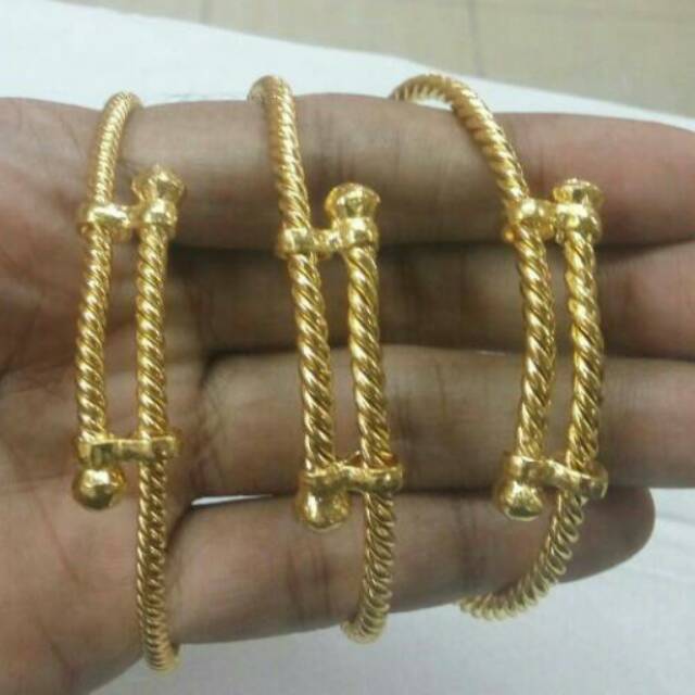 Gelang Lilit Tinju sedang Lapis emas 24k