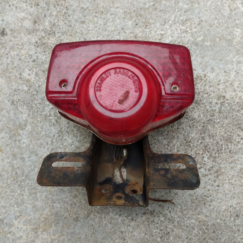 stoplamp lampu belakang honda cb100 cb125 original murah