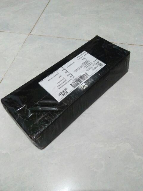 Hug My Heels Pelindung Bagian Belakang Kaki Saat Menggunakan High Heels / Sepatu Baru Bagian Tumit