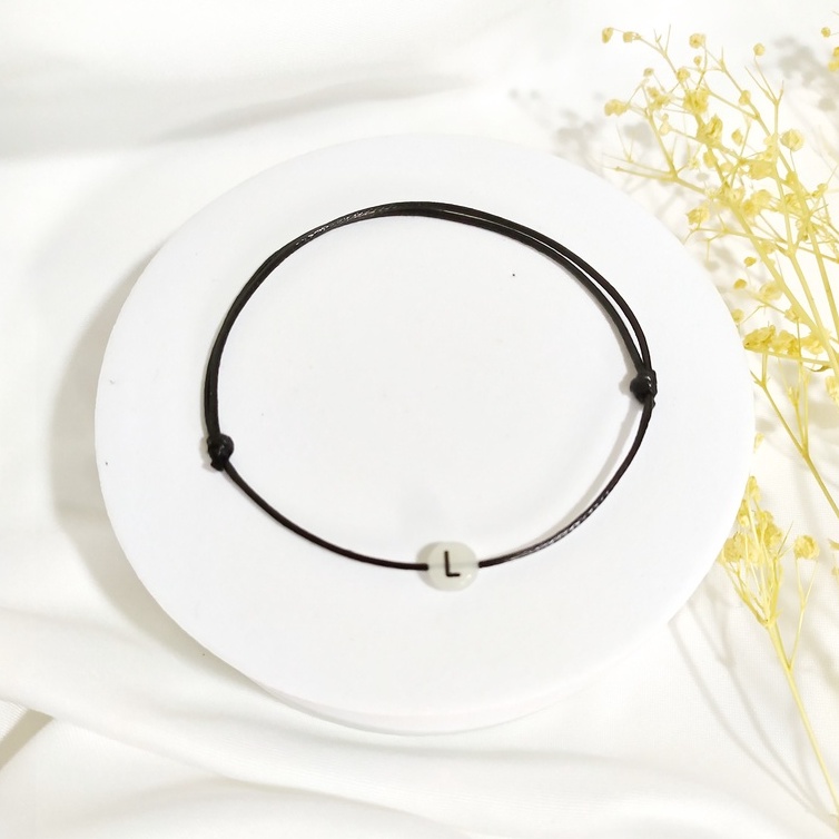 gelang glow in the dark inisial huruf bisa nyala wanita pria tali hitam korea waterproof-L