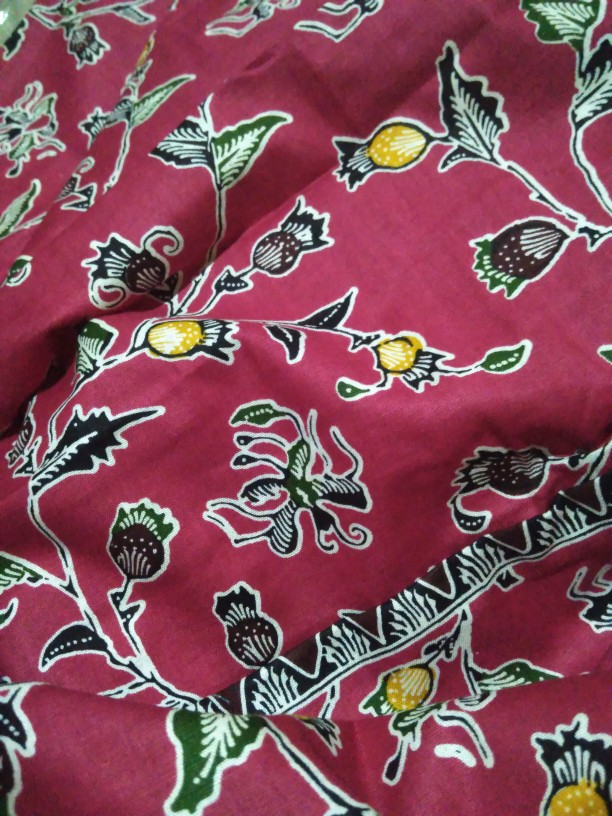 Atasan Batik Tunik Seragam Kerja Wanita Motif Bunga Daun Kecil