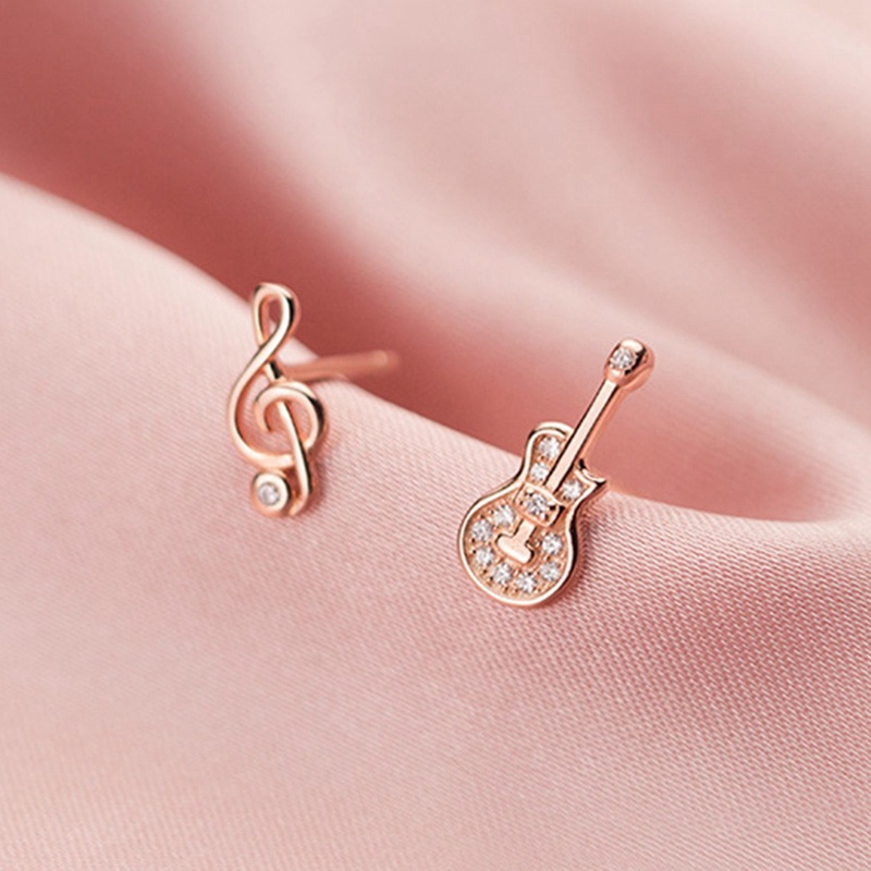 Anting Tusuk Sterling Silver 925 Wanita Desain Not Musik Gitar Asimetris Untuk Pernikahan