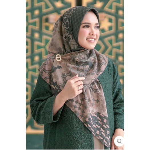 Buttonscarves Haramain Series Emerald