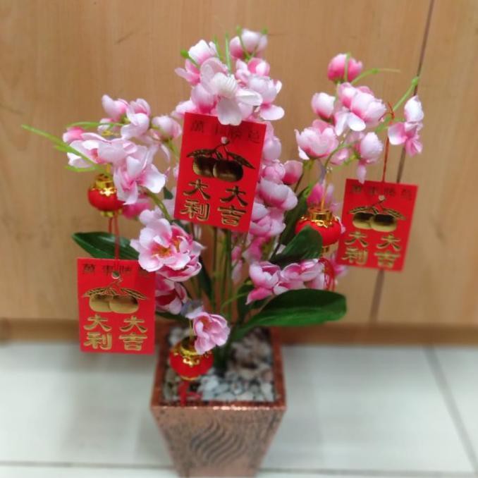 

Pohon Bunga Imlek Meihua Angpao Sincia Paket Aksesoris