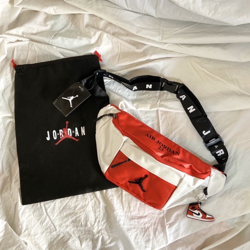 Jordan waistbag black / red